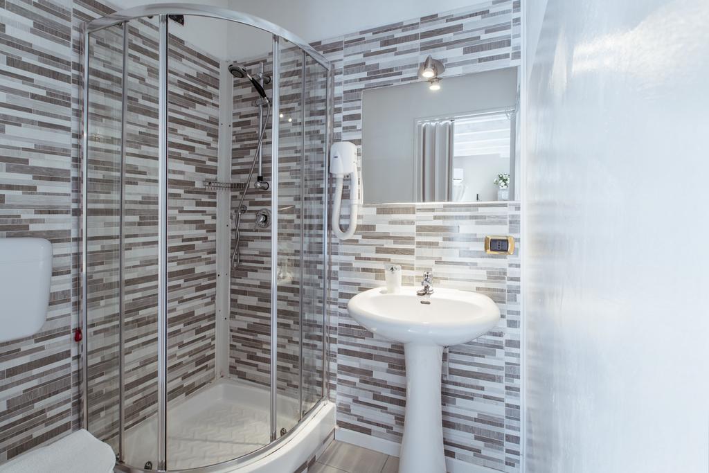 Hotel La Piccola Matilde Desenzano del Garda Zewnętrze zdjęcie